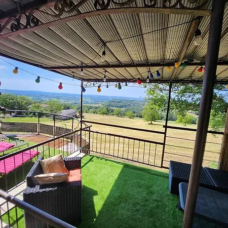 Chalet En Rondins Avec - 5 Personnes *