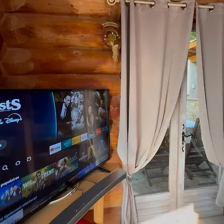 En Rondins Avec - 5 Personnes Montmurat