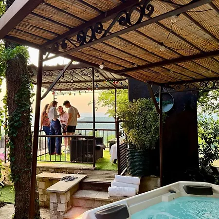 En Rondins Avec - 5 Personnes Montmurat