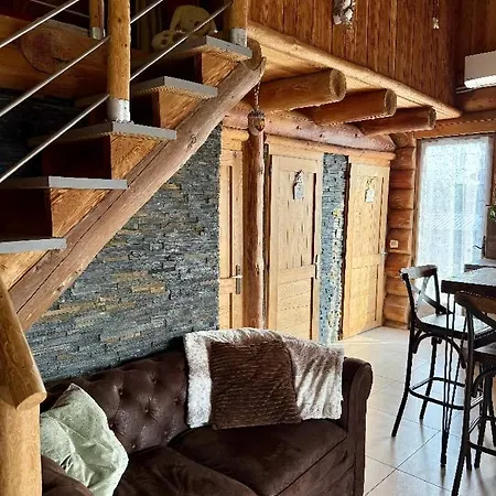 En Rondins Avec - 5 Personnes *